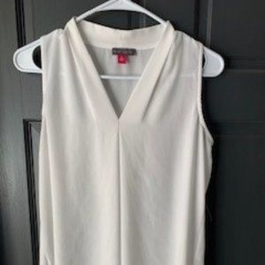 Vince Camuto V neck blouse